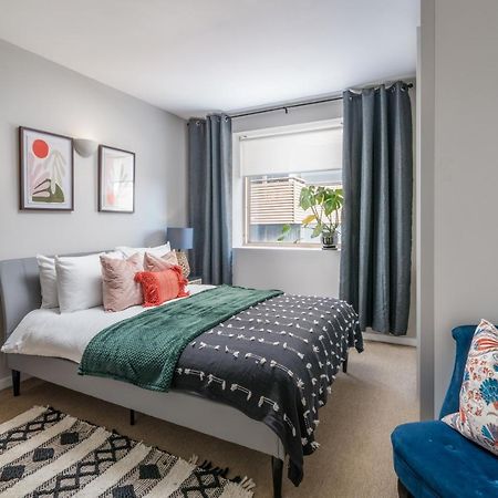 2 Bedroom Apartment With Park Views Shoreditch London Exterior photo